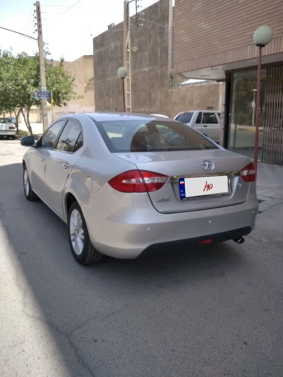 جک J5 اتوماتیک - 1394