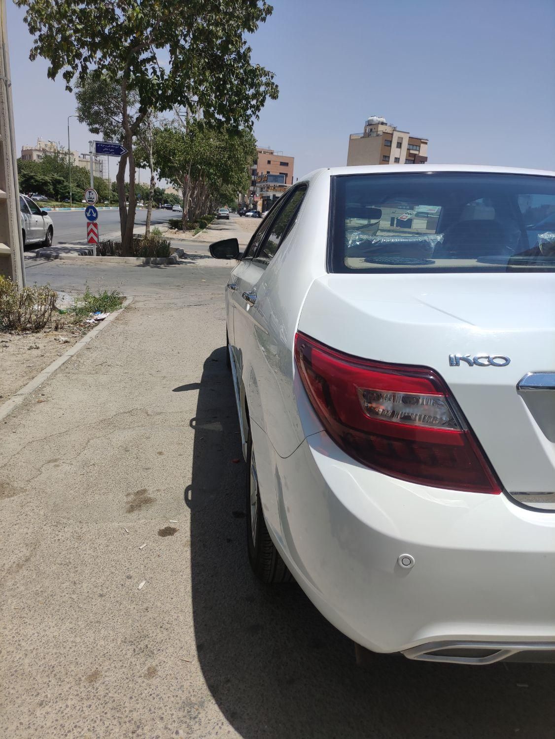 دنا پلاس تیپ ۲ سانروف ۴ ایربگ - 1398