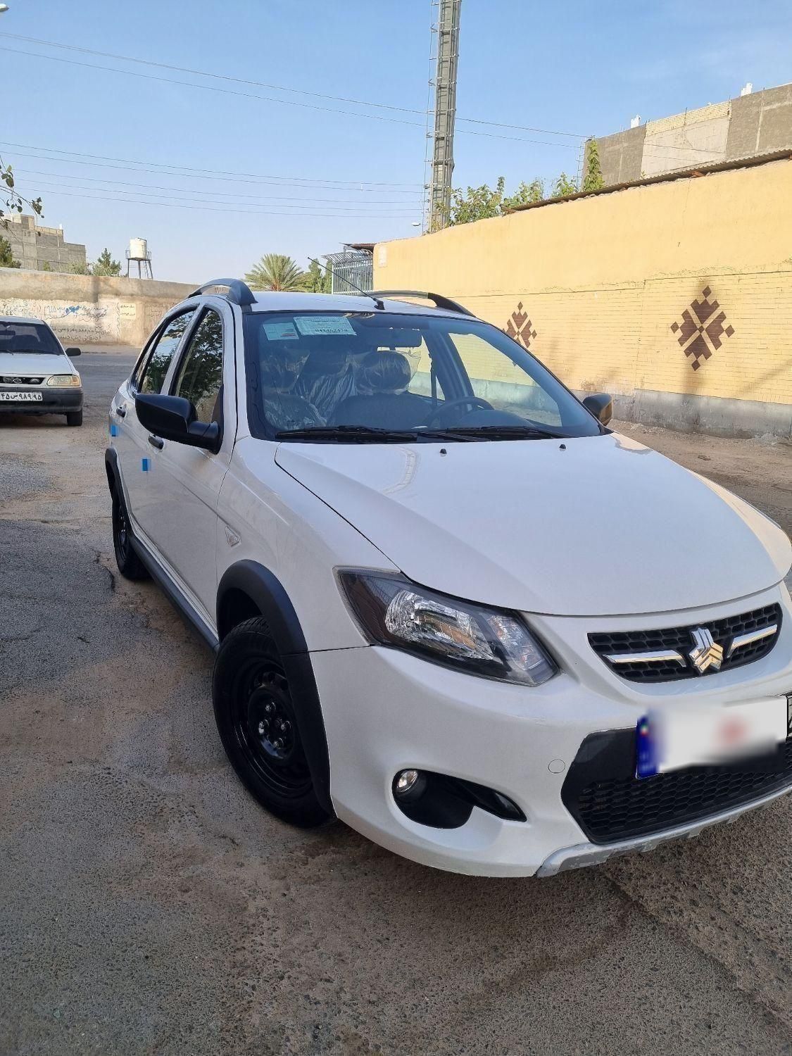 خودرو کوییک، معمولی آگهی ann_19475364