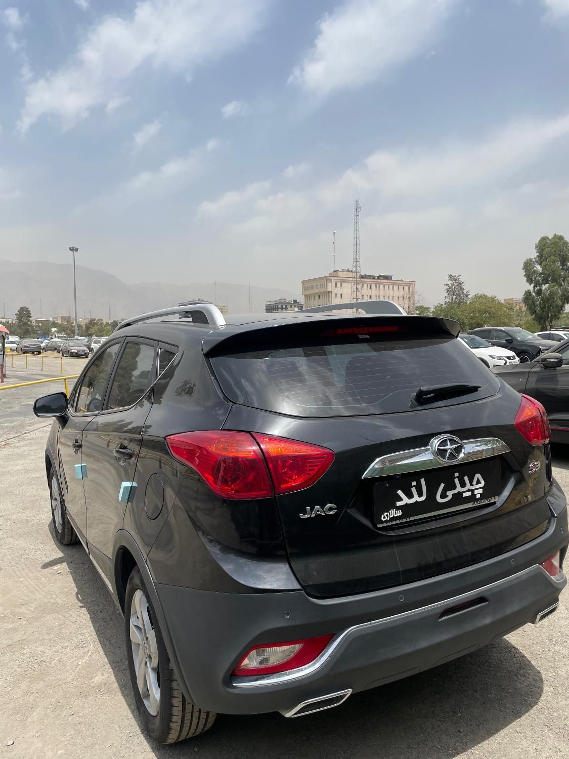 جک S3 اتوماتیک - 1402