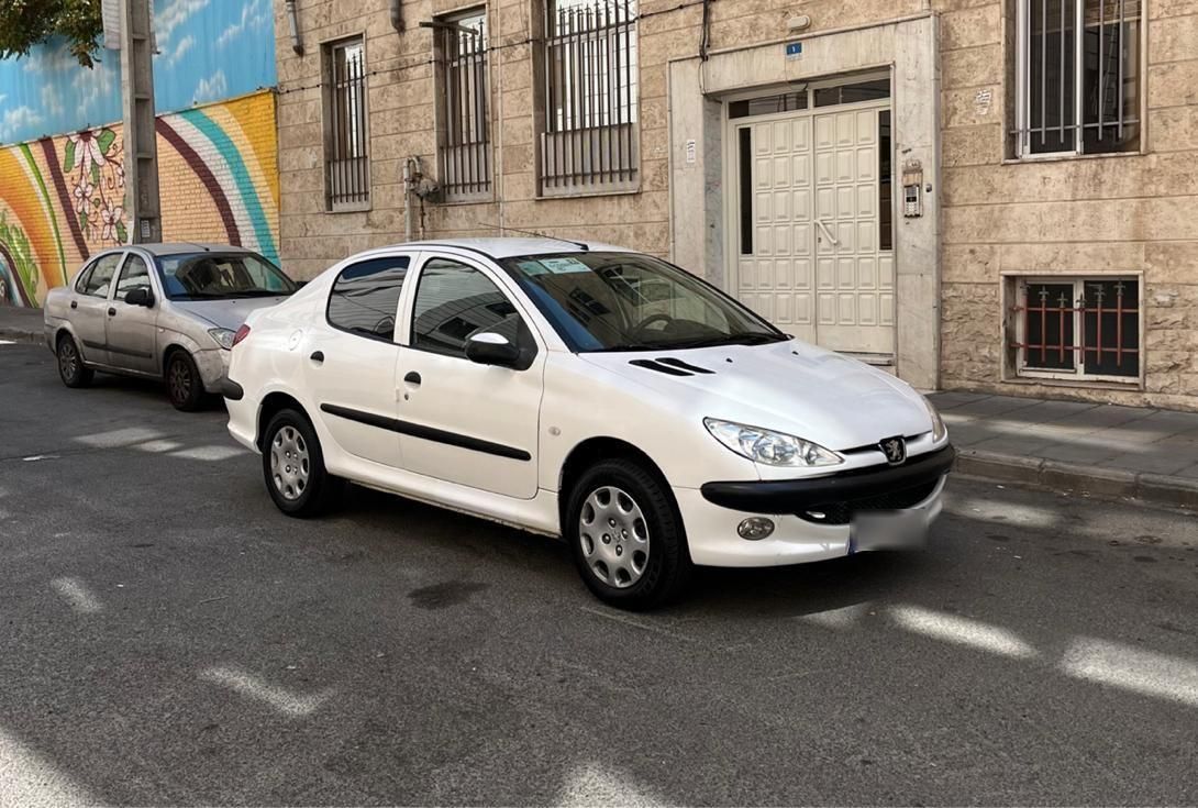 پژو ۲۰۶ صندوق دار v8 - 1398