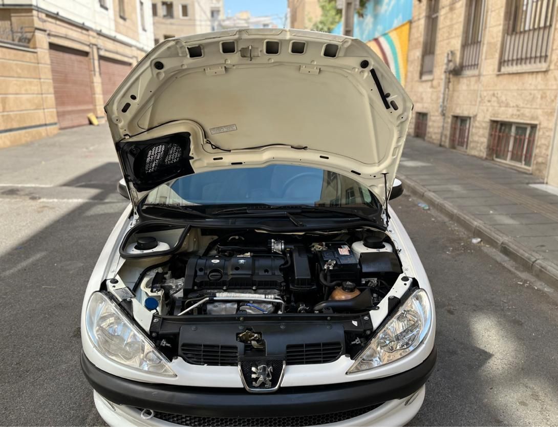 پژو ۲۰۶ صندوق دار v8 - 1398