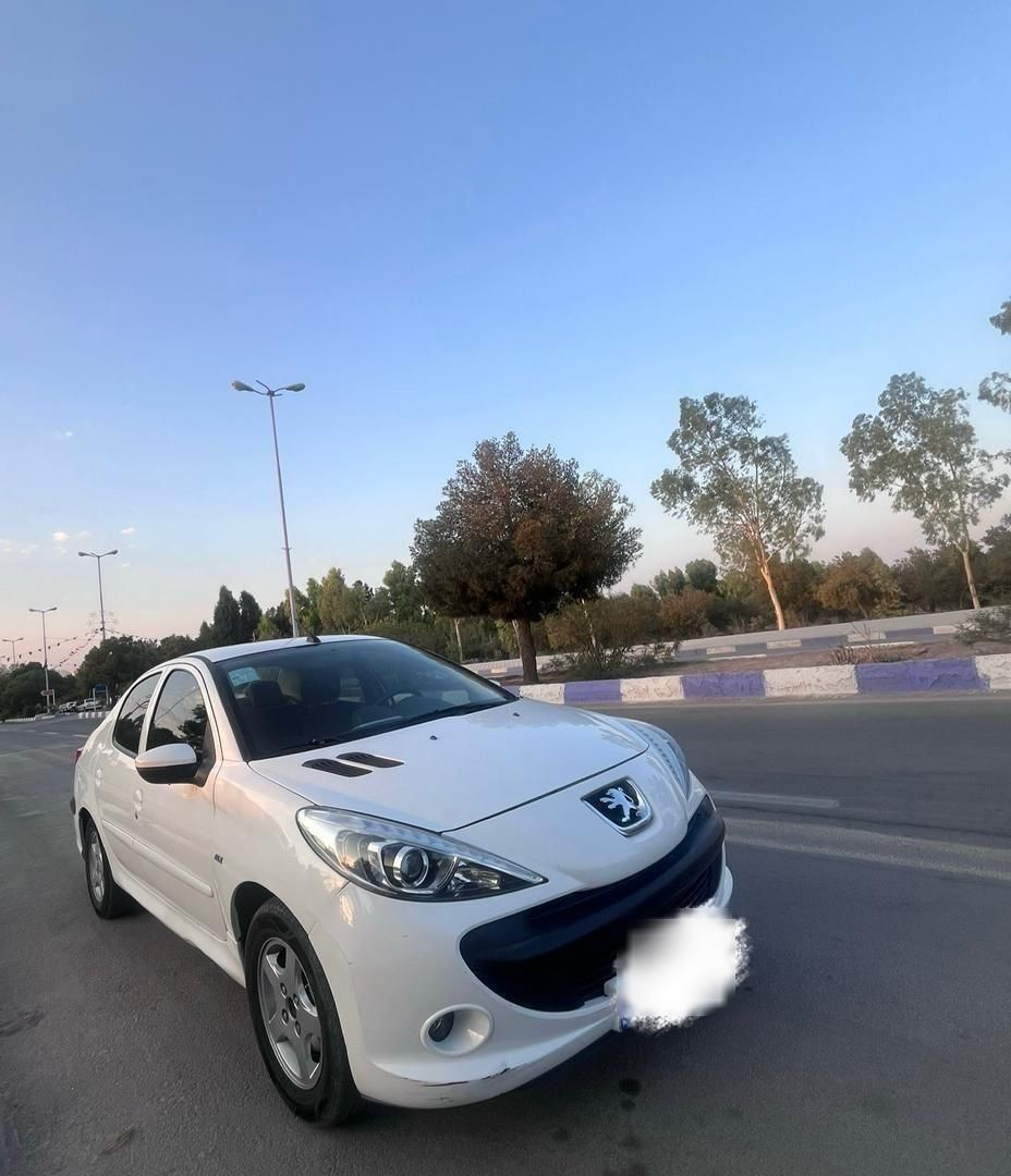 پژو ۲۰۷ صندوق دار اتوماتیک - 1398