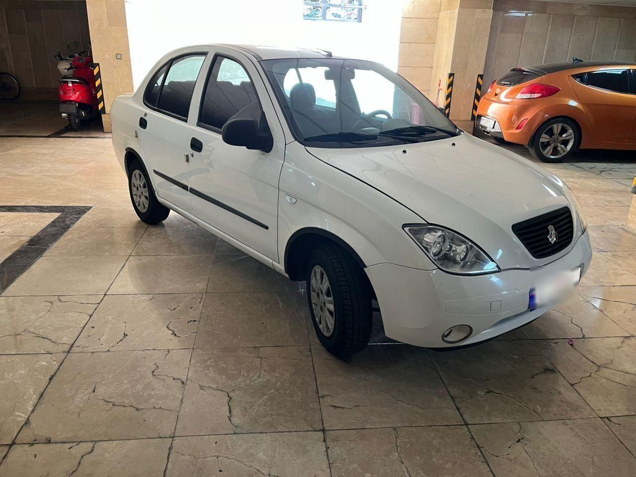 تیبا صندوق دار SX - 1400