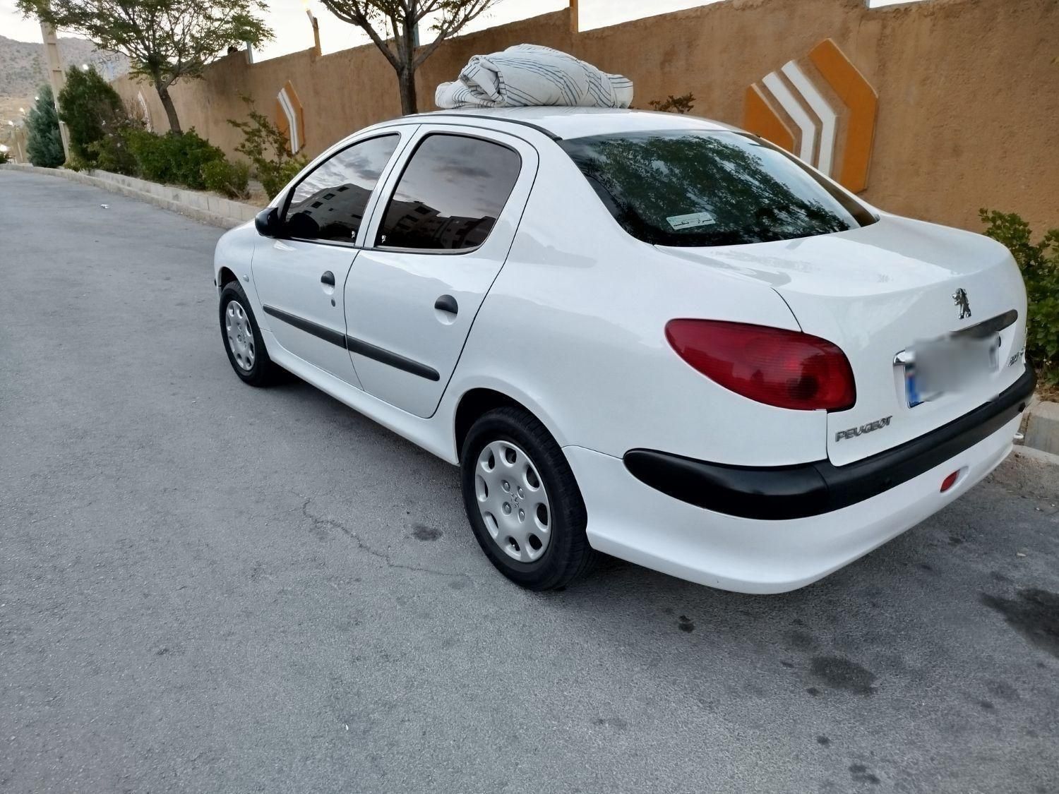 پژو ۲۰۶ صندوق دار v20 - 1388