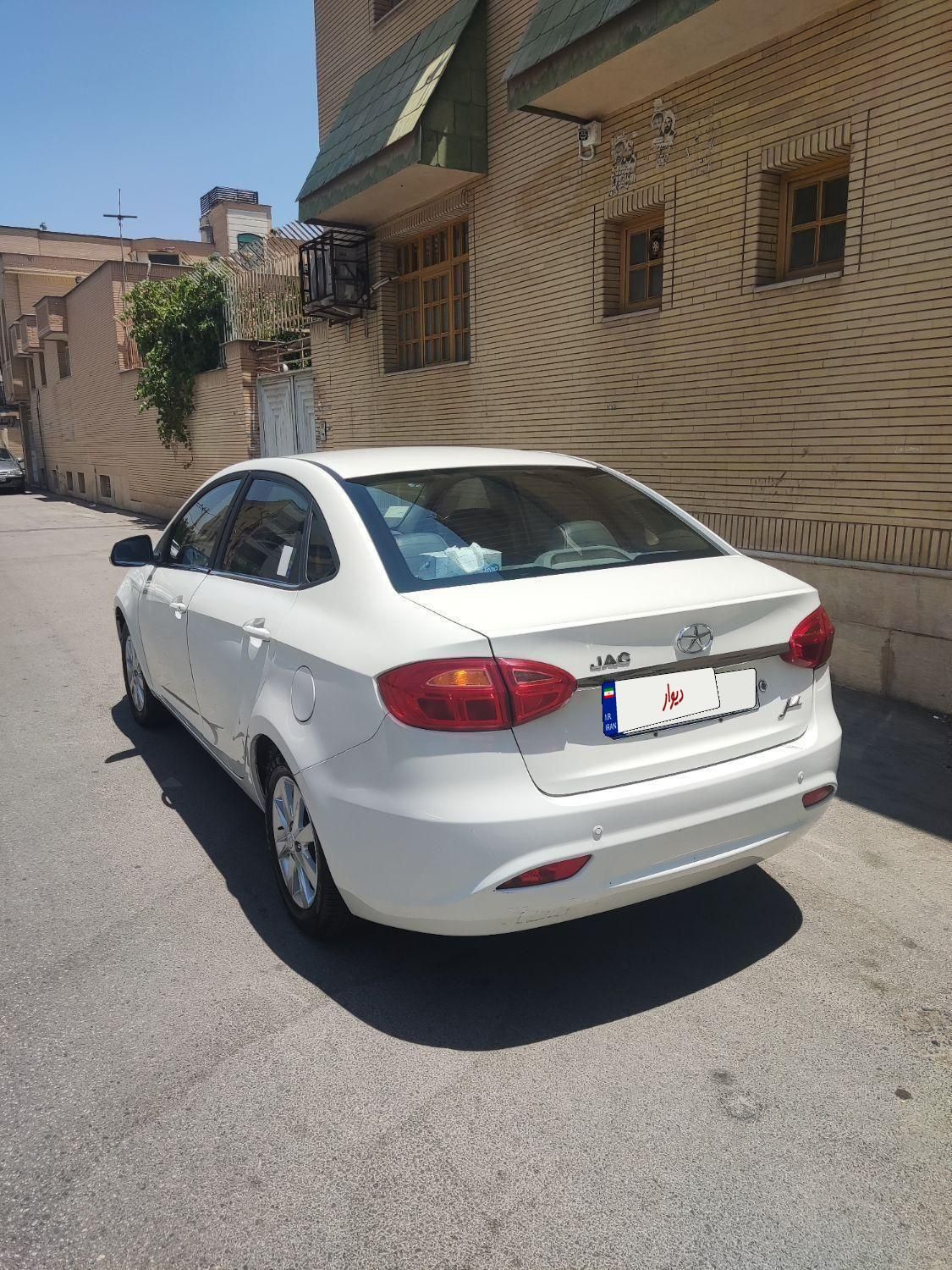 جک J4 اتوماتیک ساده - 1398