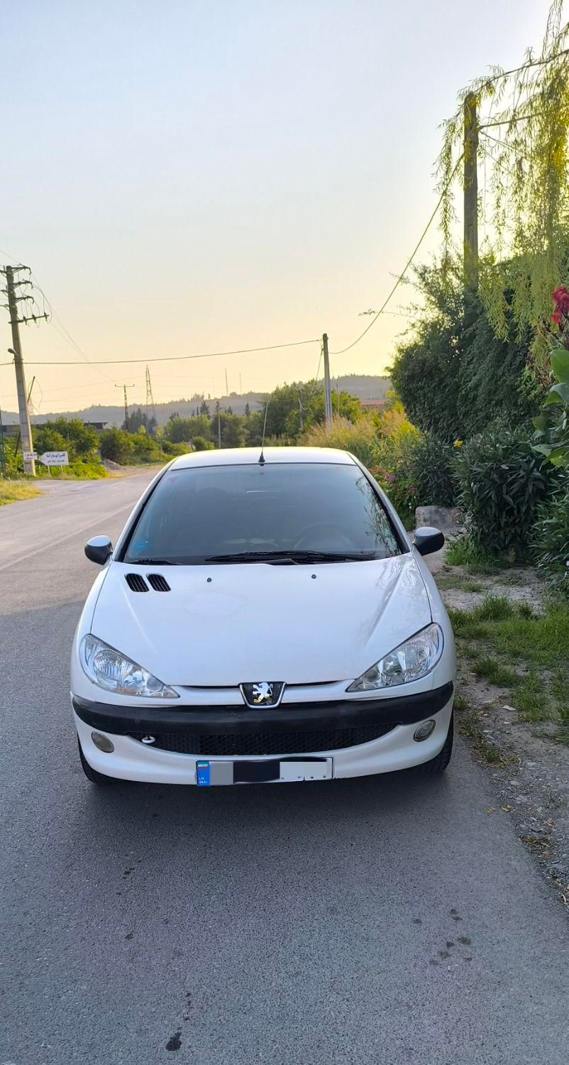 پژو ۲۰۶ صندوق دار v8 - 1389