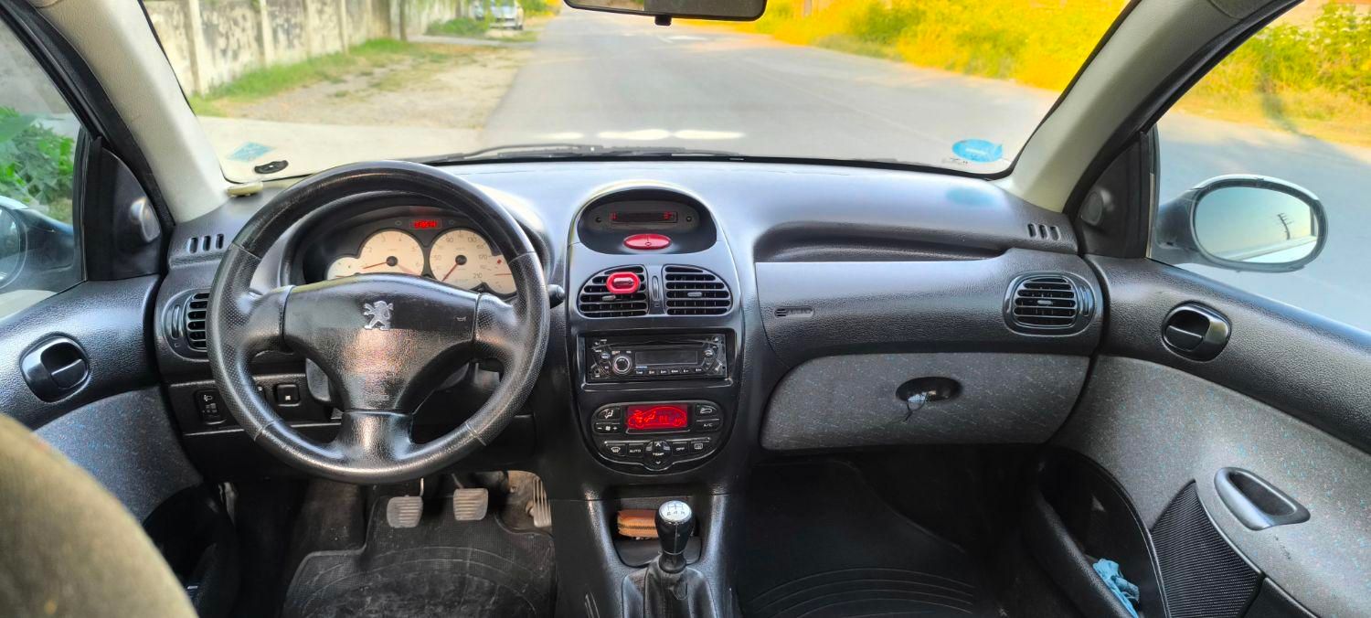 پژو ۲۰۶ صندوق دار v8 - 1389