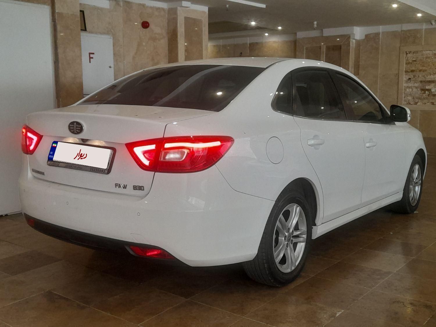 خودرو بسترن، B30 آگهی ann_19476819