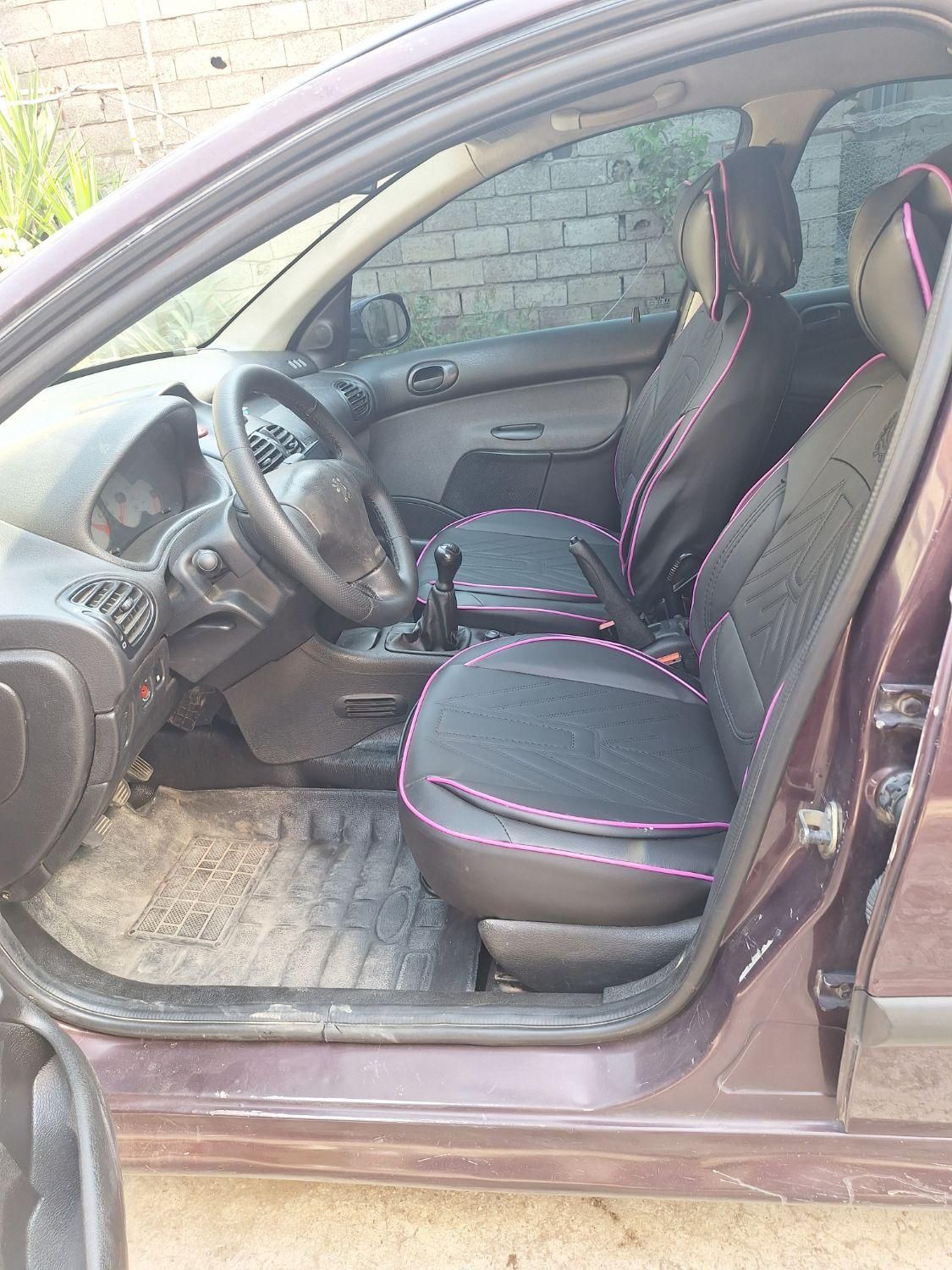 پژو ۲۰۶ صندوق دار v8 - 1390