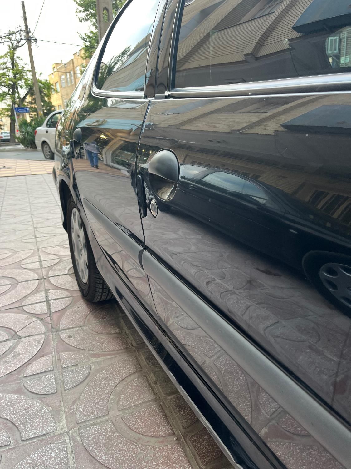 پژو ۲۰۶ صندوق دار v20 - 1389