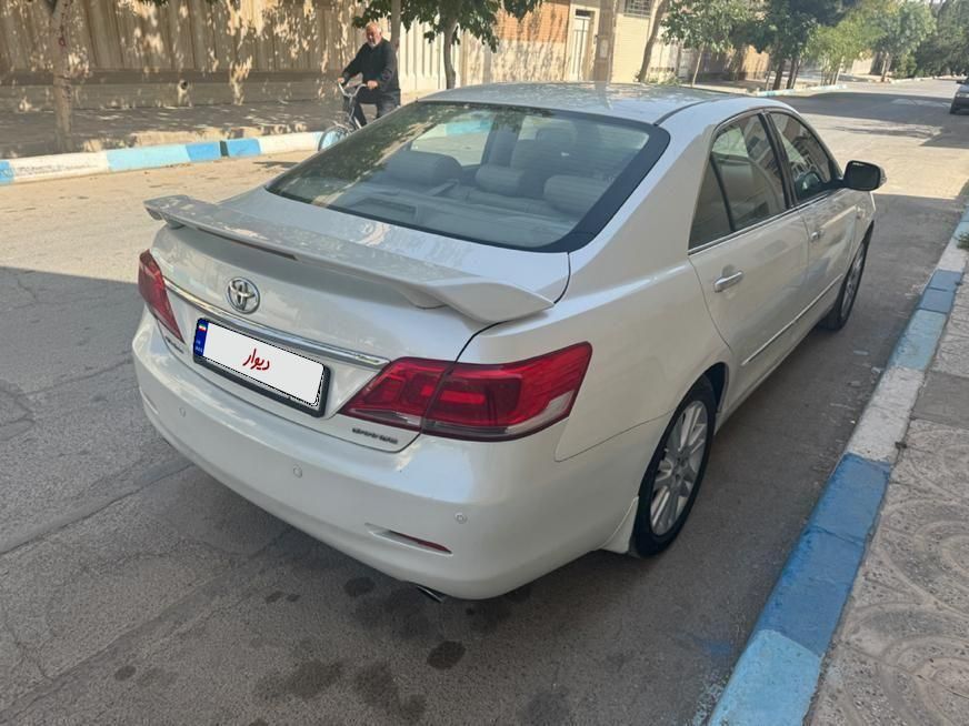 تویوتا آریون XV40 - 2011