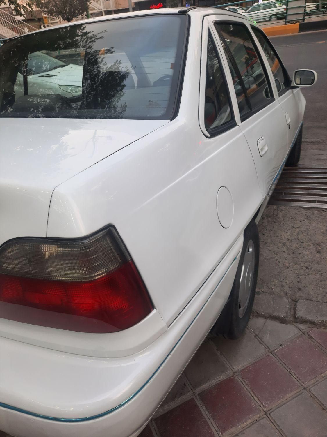 دوو سیلو سدان - 1381