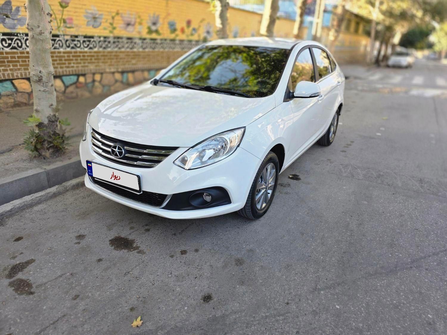 جک J4 اتوماتیک ساده - 1403