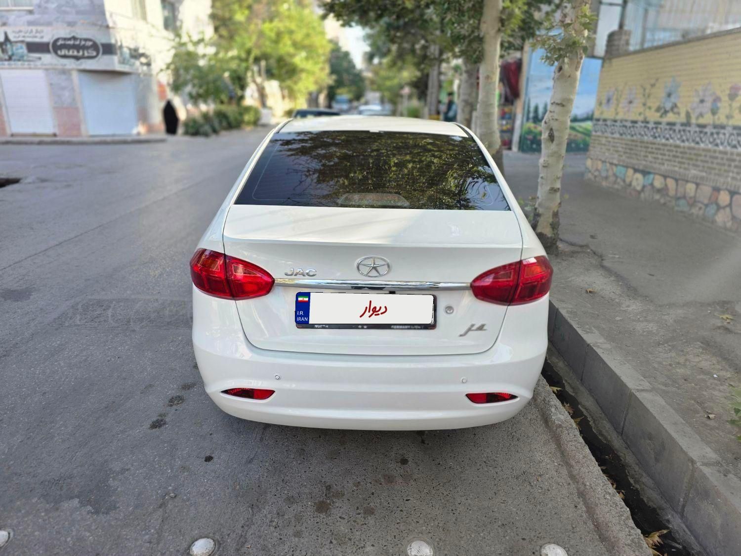 جک J4 اتوماتیک ساده - 1403