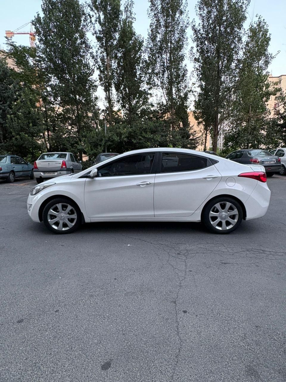 هیوندای النترا 1.8 لیتر - 2014