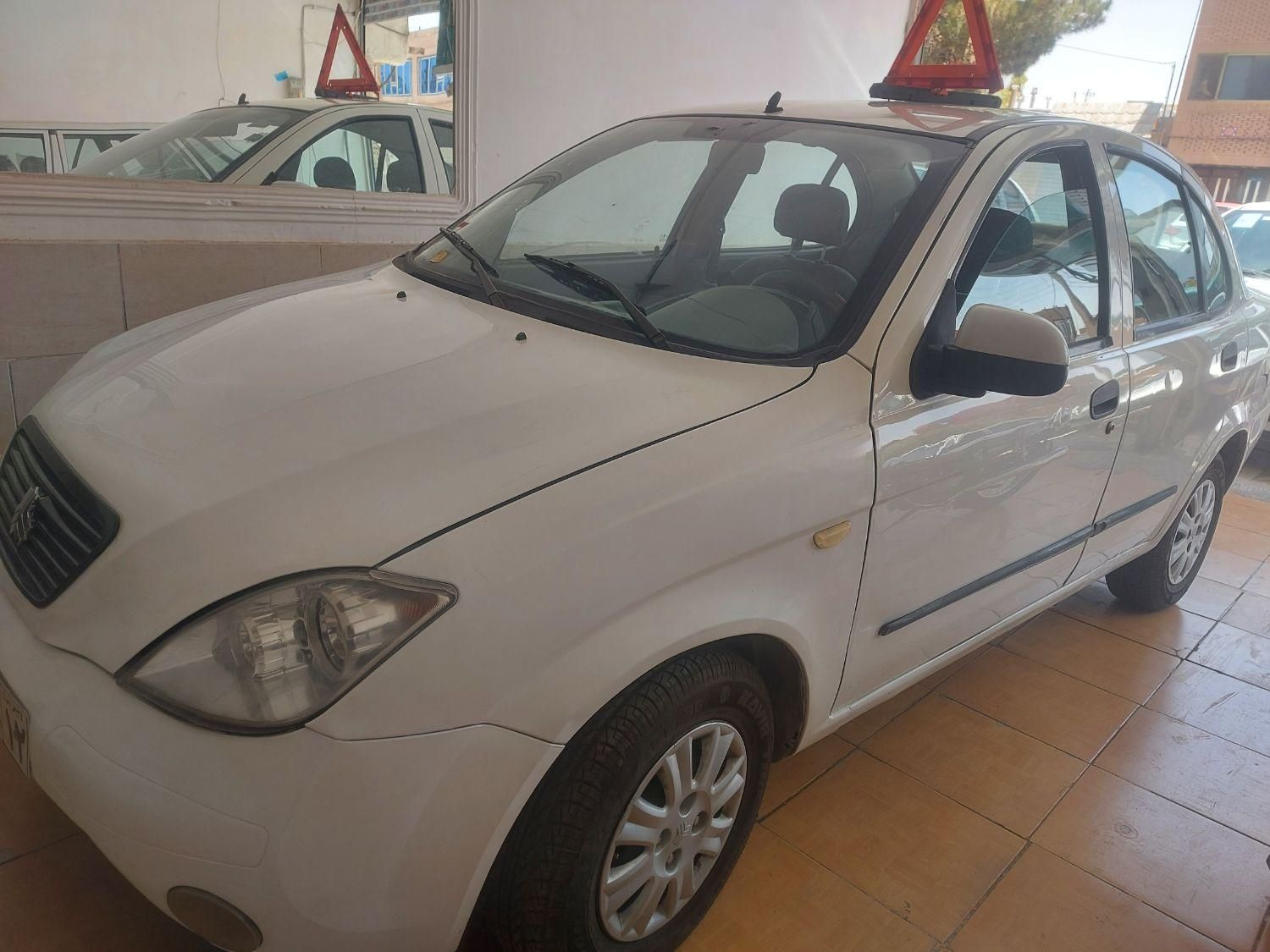 تیبا صندوق دار SX - 1395