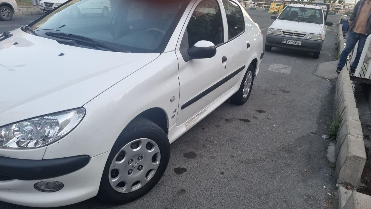 پژو ۲۰۶ صندوق دار v8 - 1398