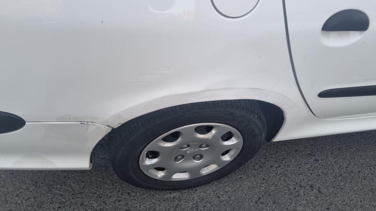 پژو ۲۰۶ صندوق دار v8 - 1398