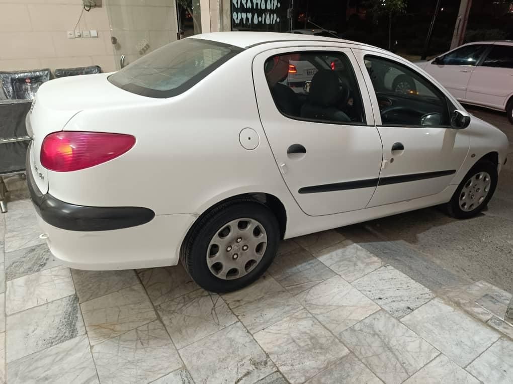 پژو ۲۰۶ صندوق دار v8 - 1398