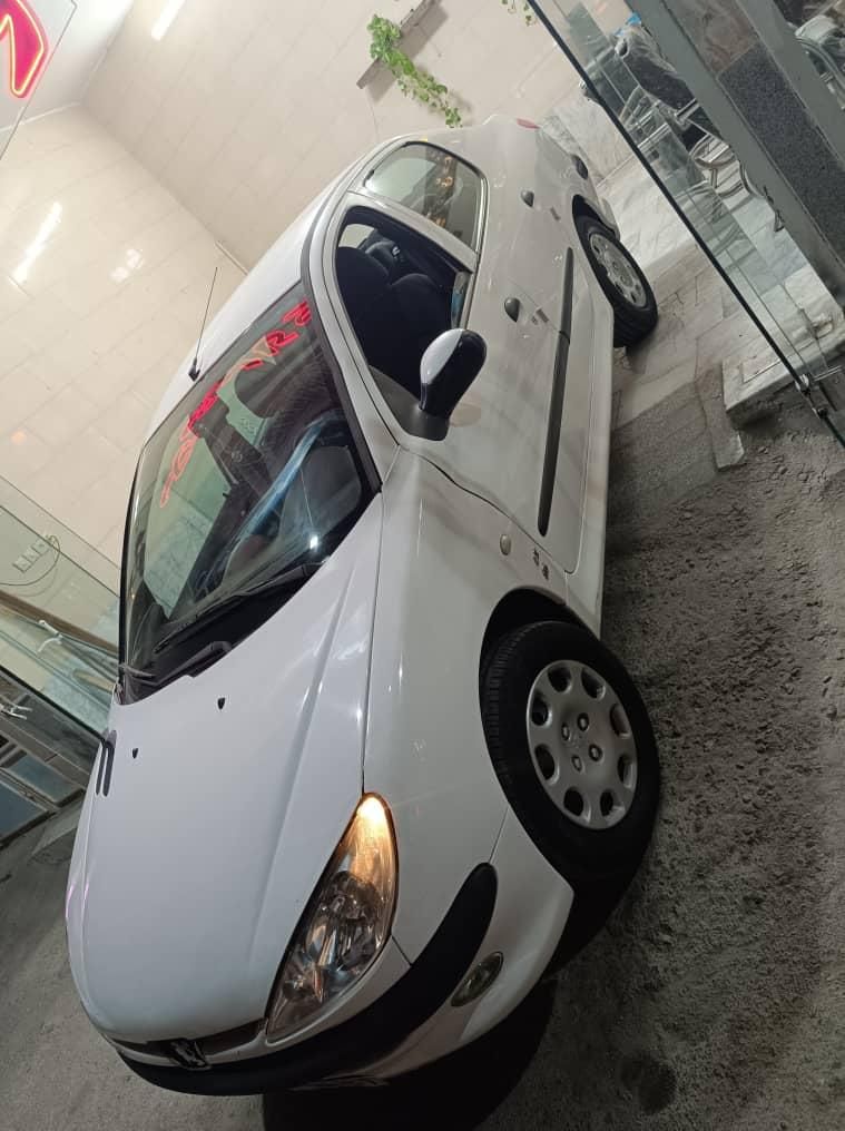 پژو ۲۰۶ صندوق دار v8 - 1398