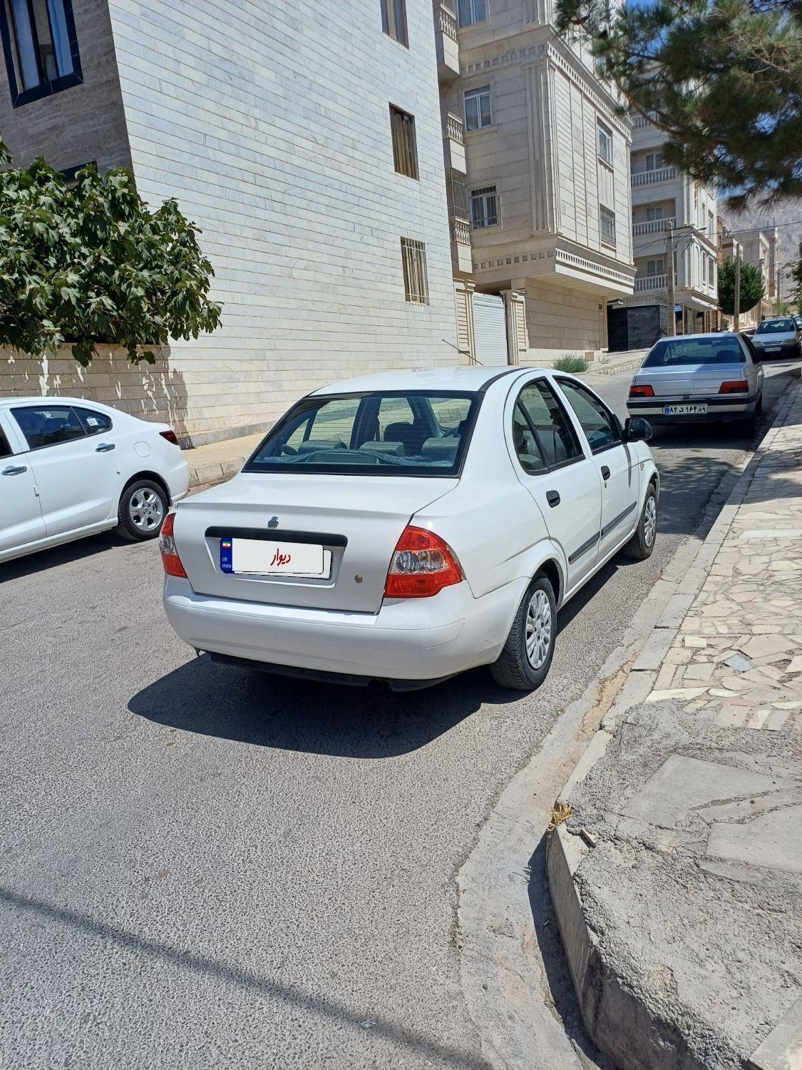 تیبا صندوق دار SX - 1400
