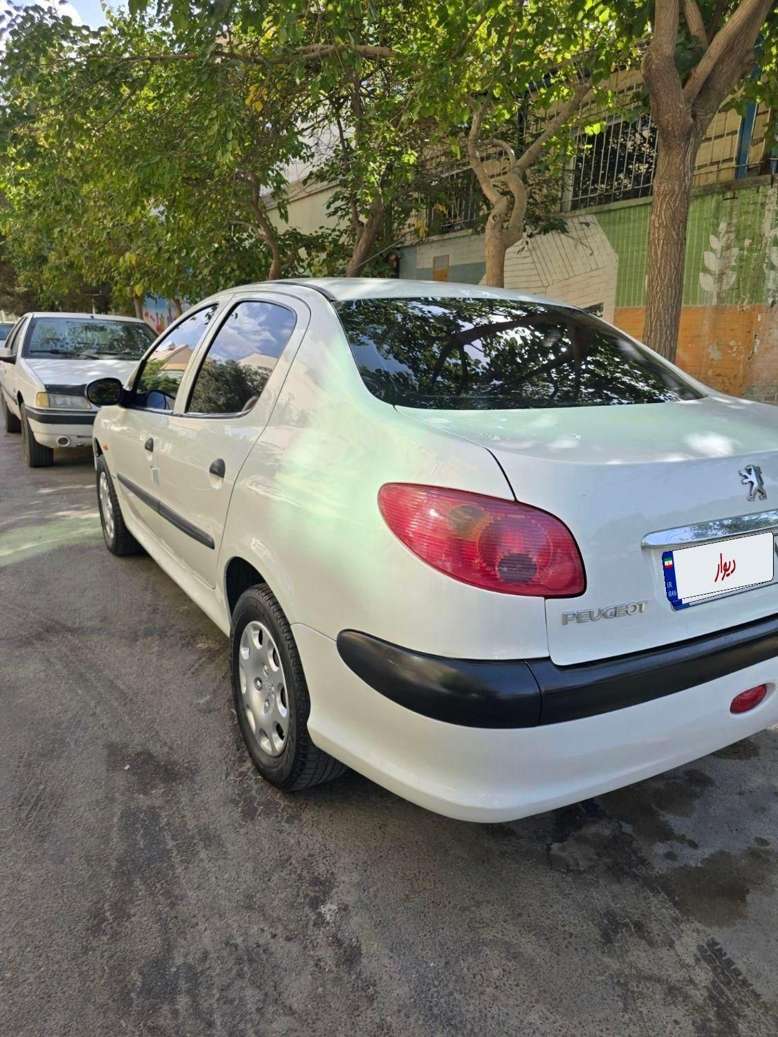 پژو ۲۰۶ صندوق دار v20 - 1388