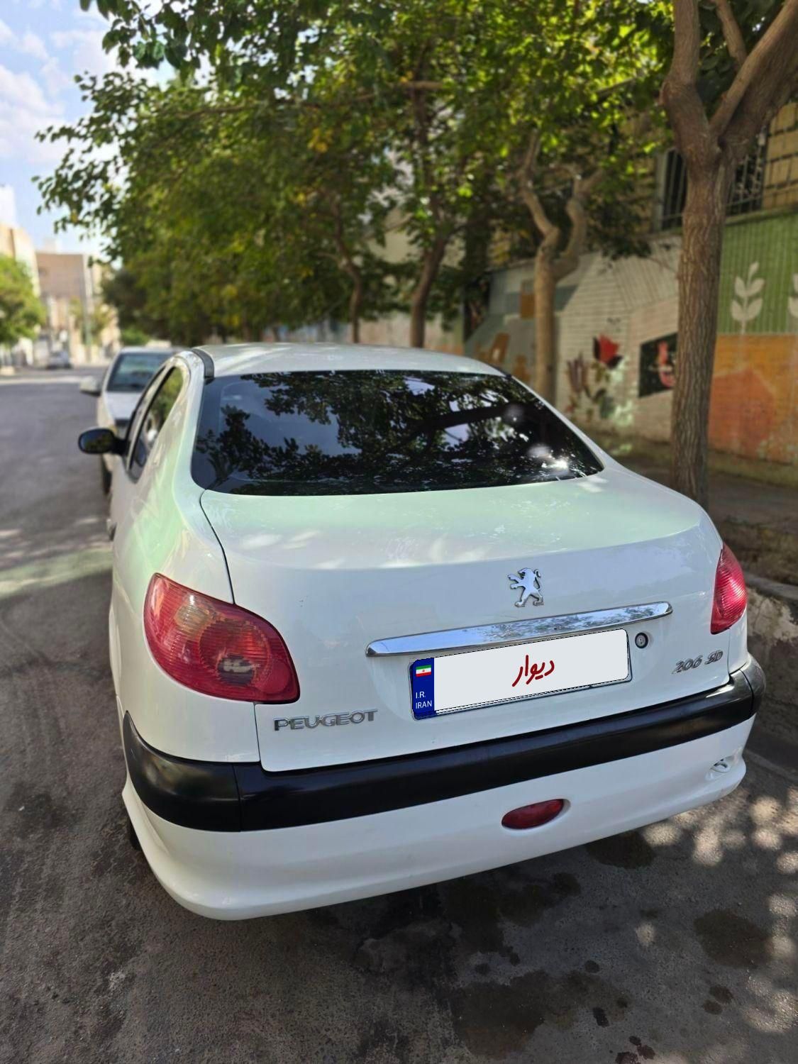 پژو ۲۰۶ صندوق دار v20 - 1388