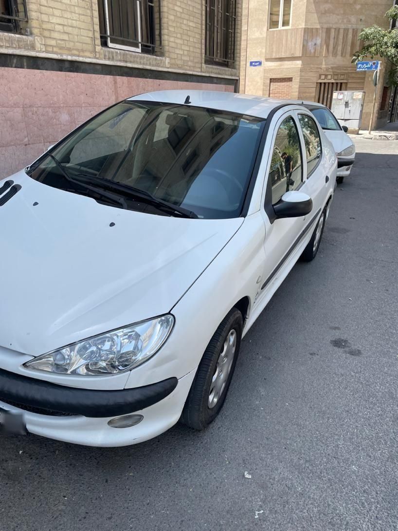 پژو ۲۰۶ صندوق دار v8 - 1395