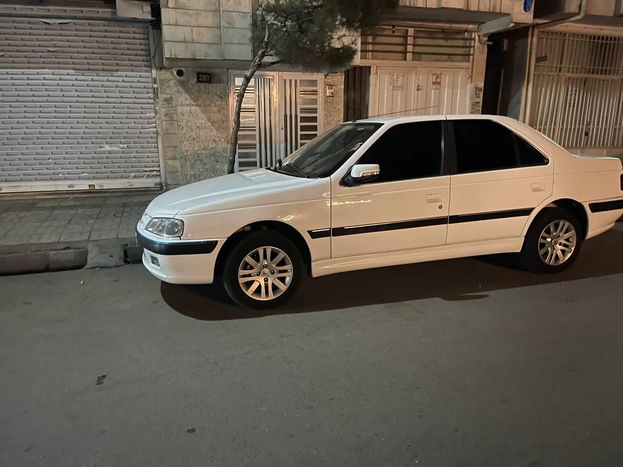 پژو پارس XU7P - 1401