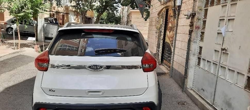 خودرو ام وی ام، X22 آگهی ann_19478109