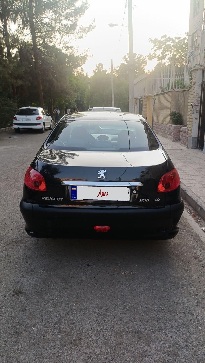 پژو ۲۰۶ صندوق دار v8 - 1395