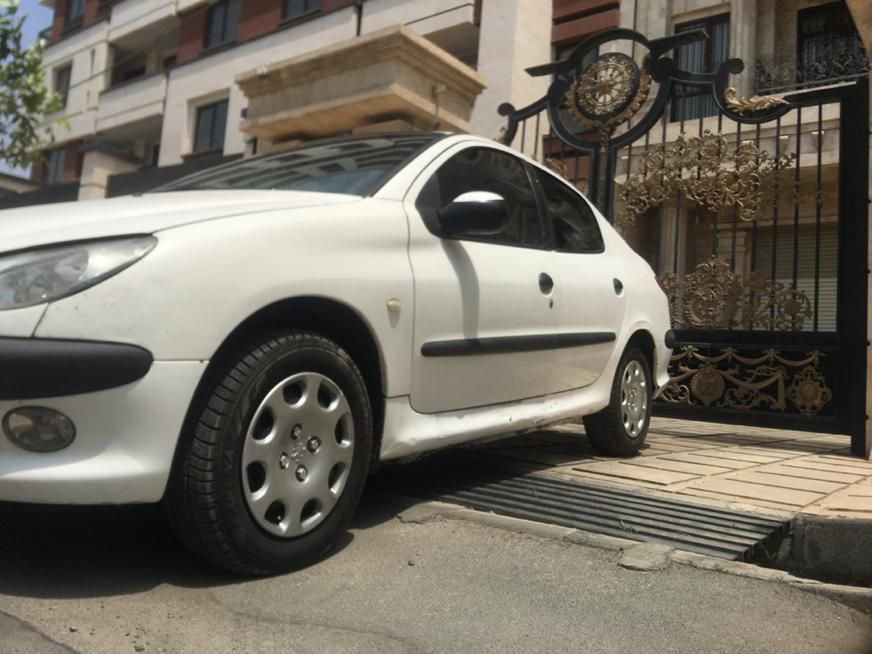 پژو ۲۰۶ صندوق دار v8 - 1390