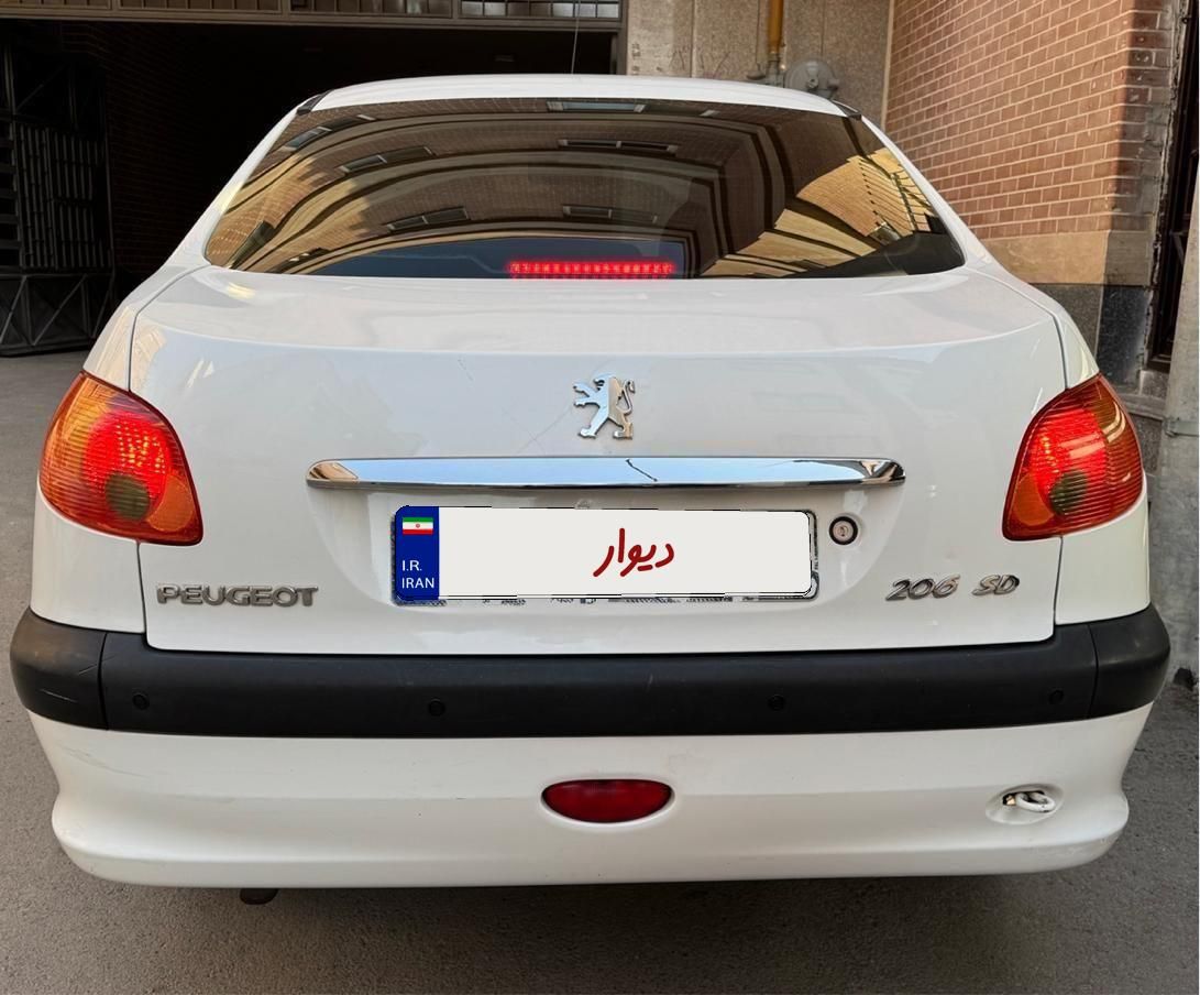 پژو ۲۰۶ صندوق دار v8 - 1392