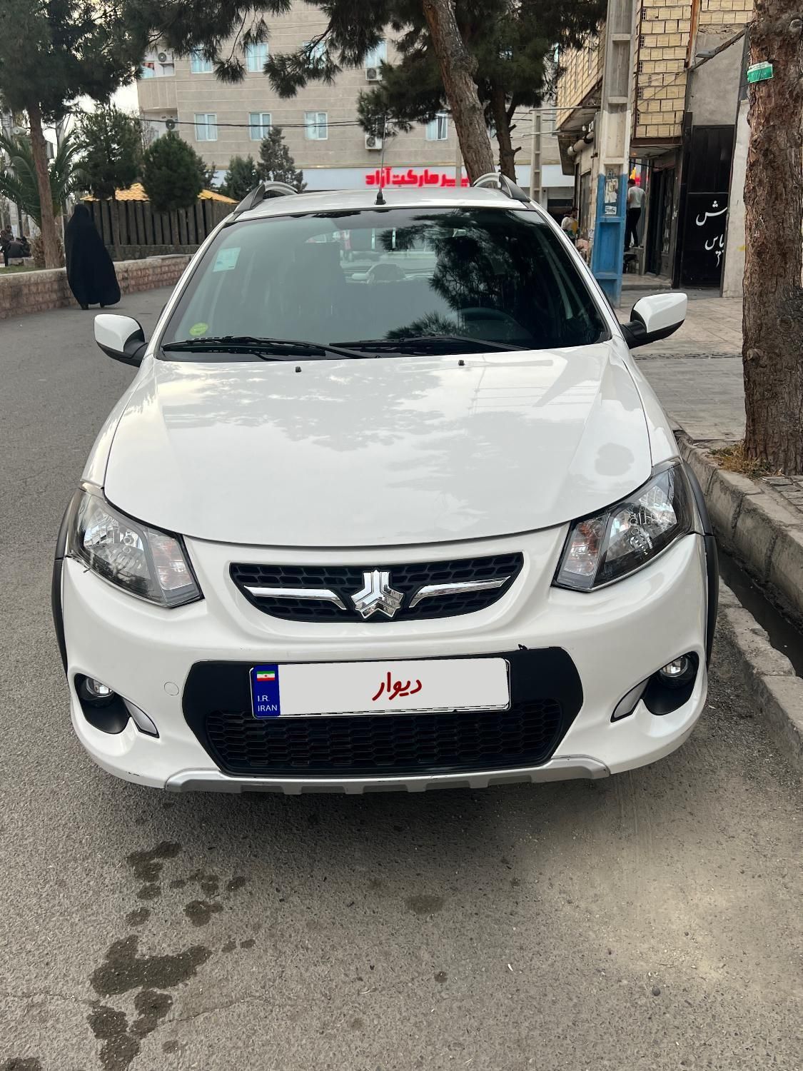 خودرو کوییک، معمولی آگهی ann_19478858