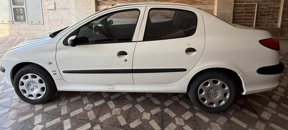 پژو ۲۰۶ صندوق دار v8 - 1399