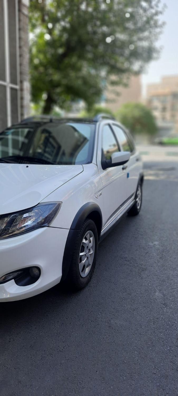 کوییک R دنده‌ای - 1402