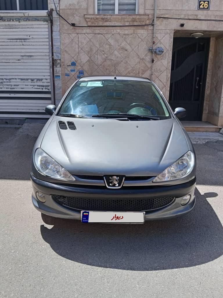 پژو ۲۰۶ صندوق دار v8 - 1386