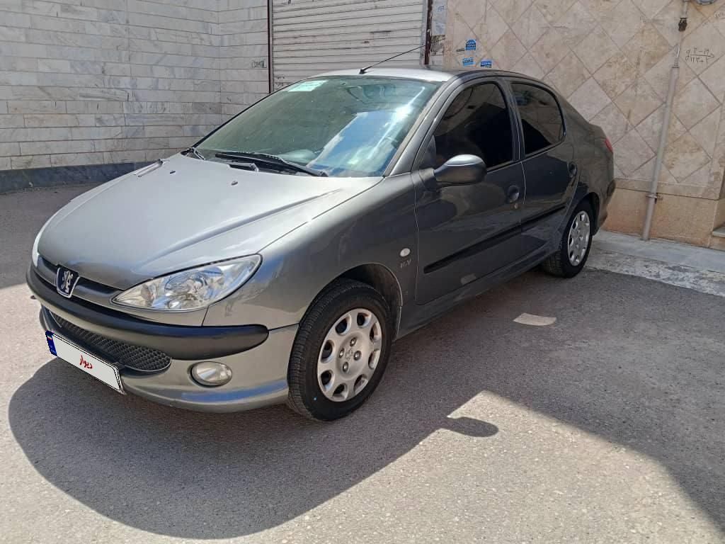 پژو ۲۰۶ صندوق دار v8 - 1386