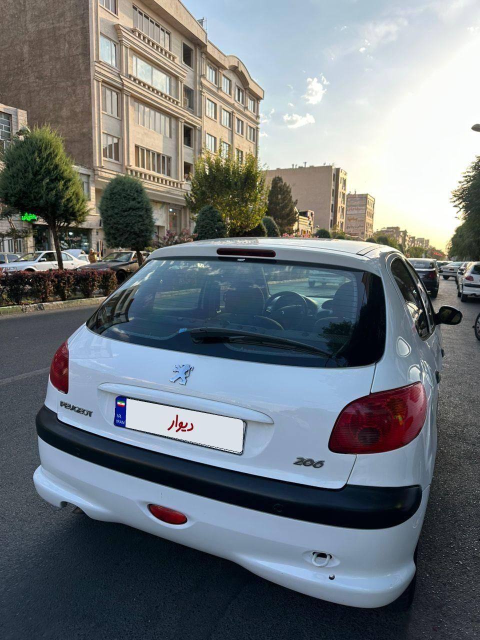 پژو 206 تیپ 2 - 1396
