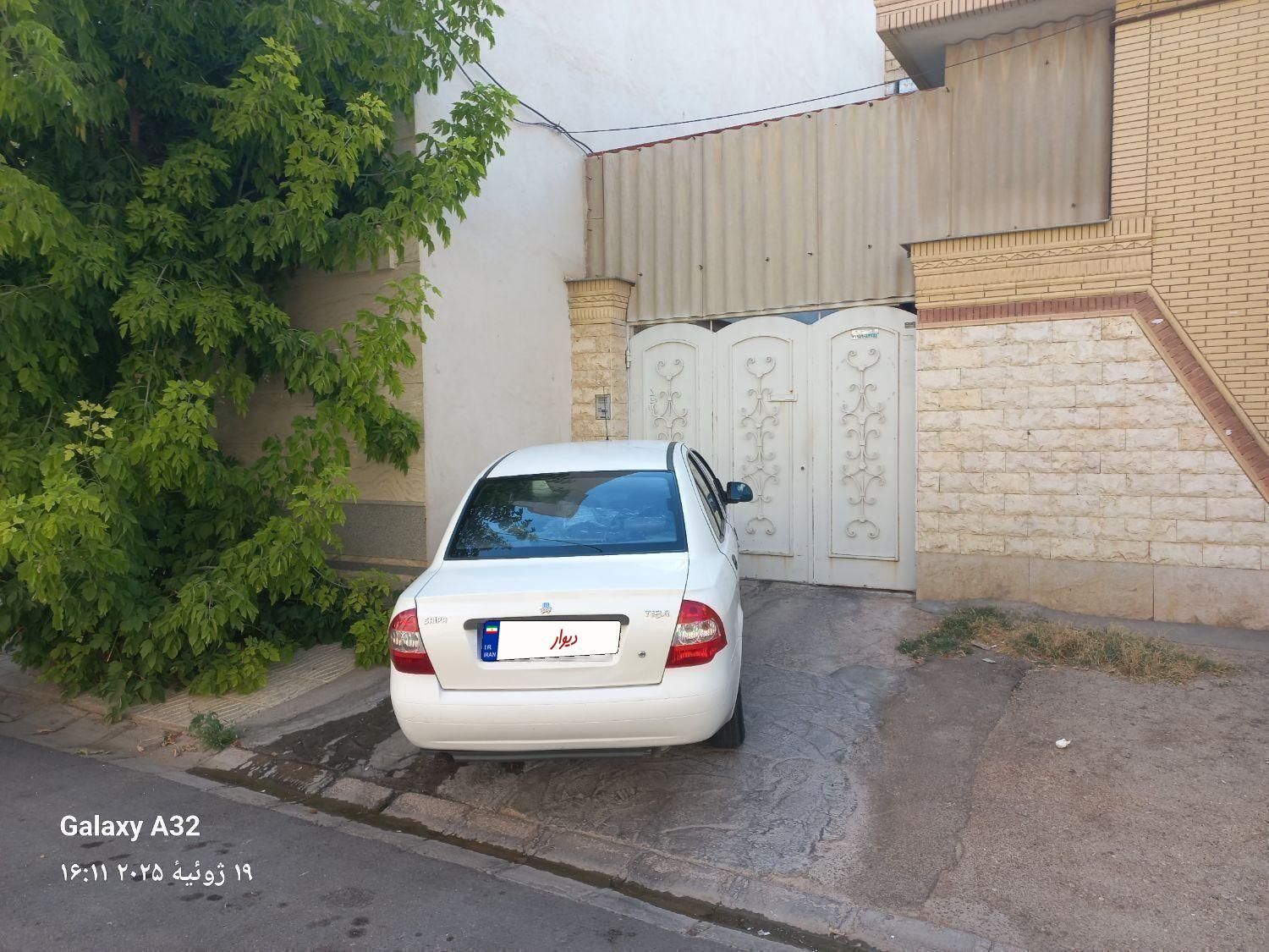 تیبا صندوق دار SX - 1400