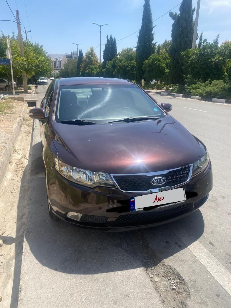 کیا سراتو 2.0 لیتر اتوماتیک GT لاین - 2011