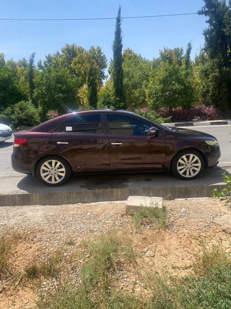 کیا سراتو 2.0 لیتر اتوماتیک GT لاین - 2011