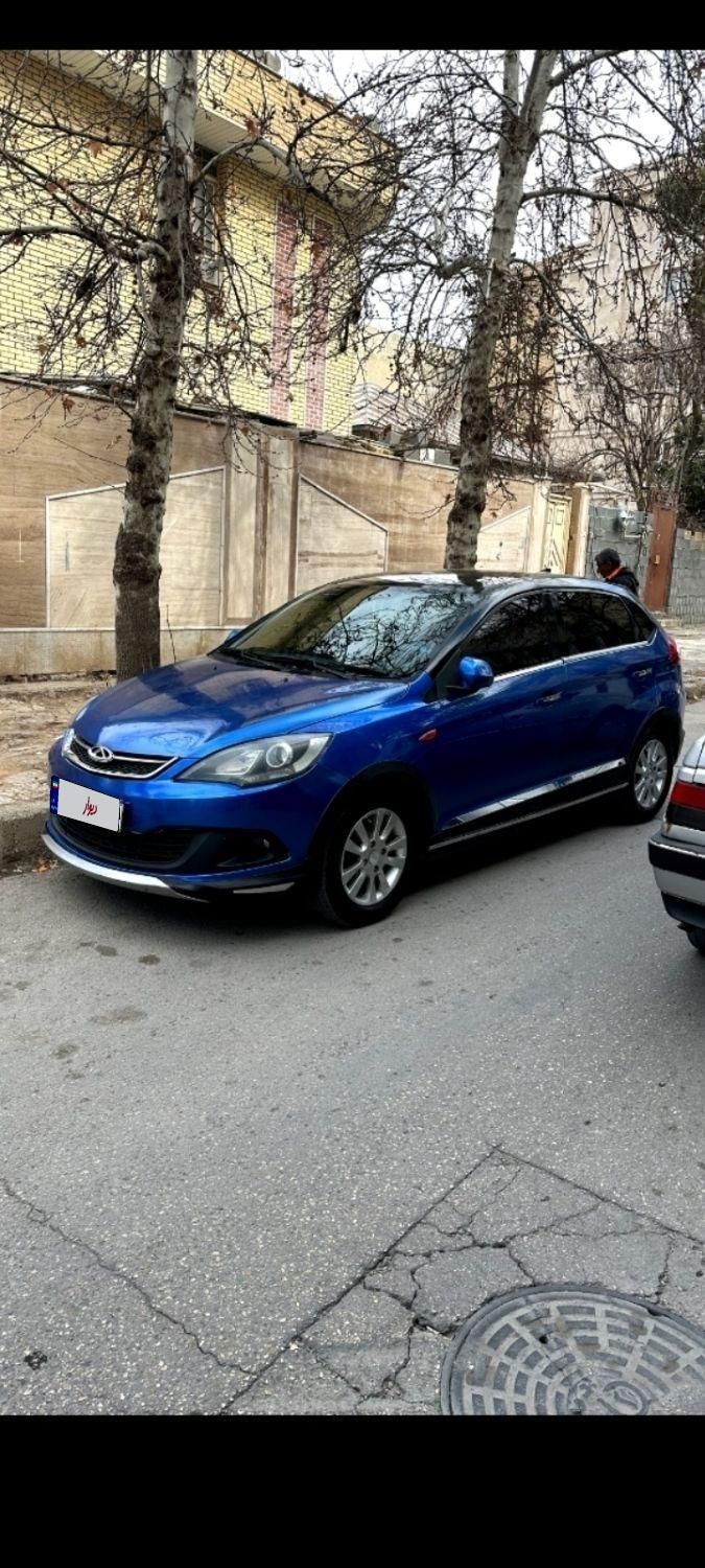 ام وی ام 315 صندوقدار اسپرت دنده‌ای - 1395