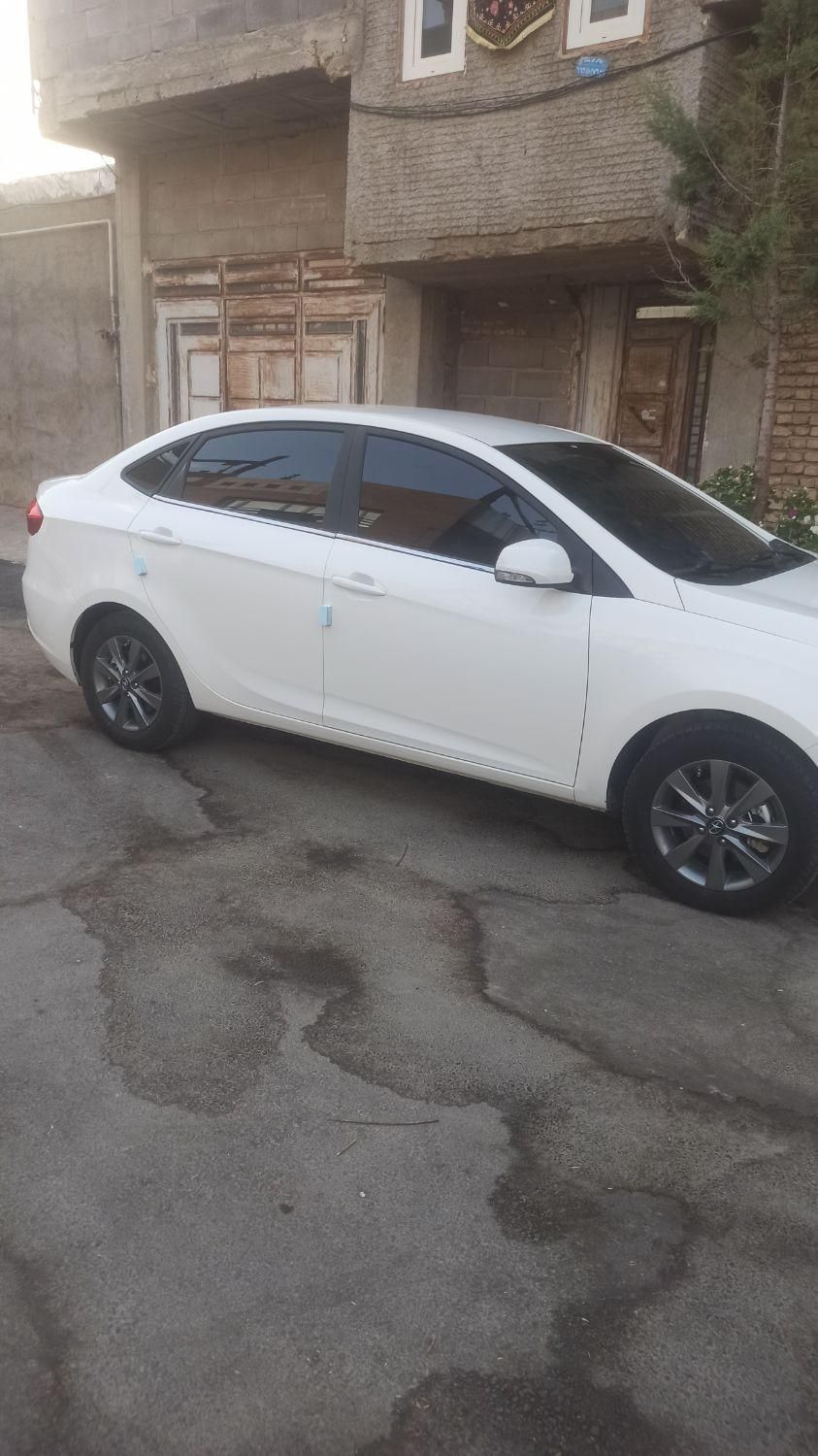 جک J4 اتوماتیک ساده - 1403