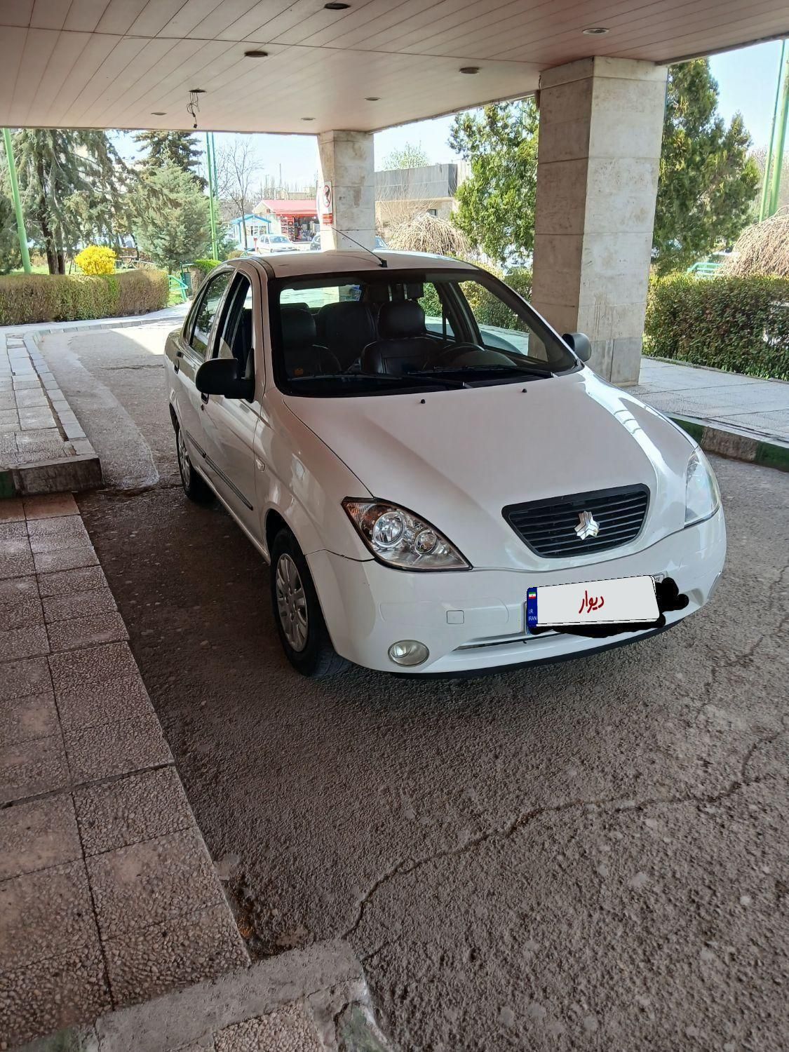 تیبا صندوق دار SX - 1398
