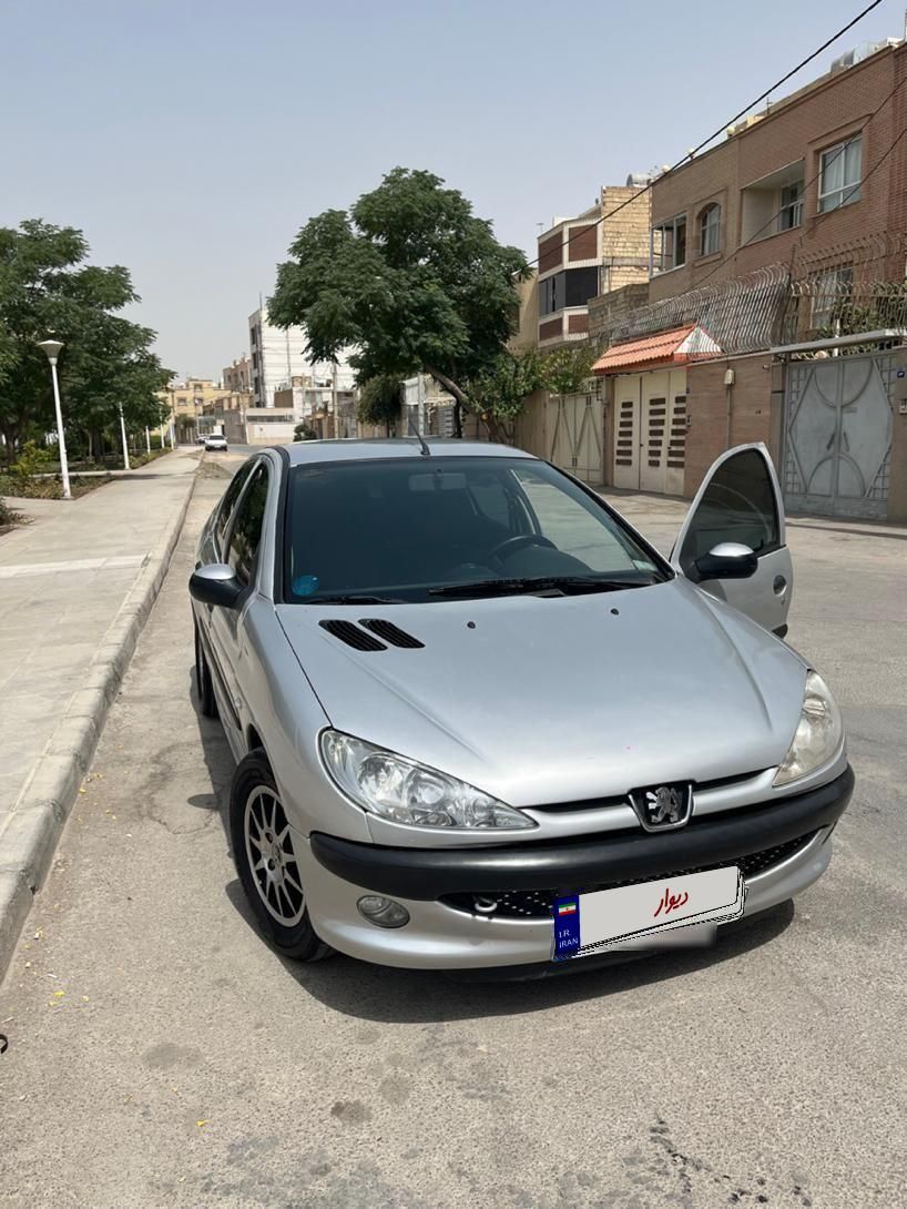 خودرو پژو، ۲۰۶ صندوق دار آگهی ann_19480671