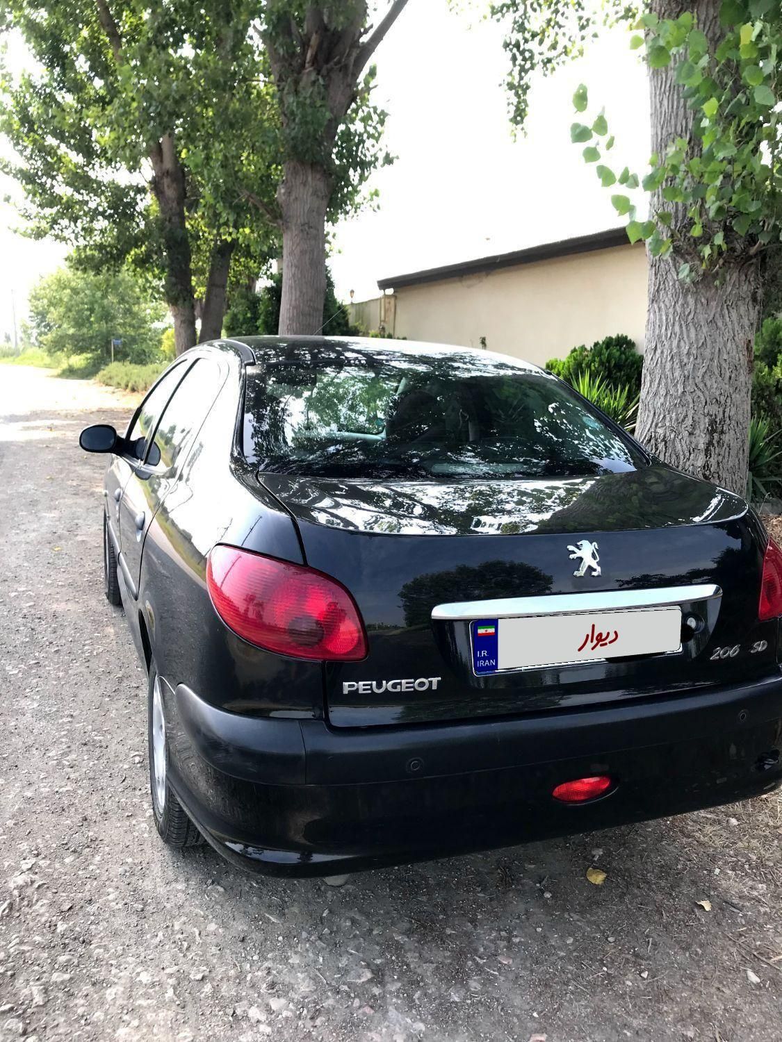 پژو ۲۰۶ صندوق دار v8 - 1393