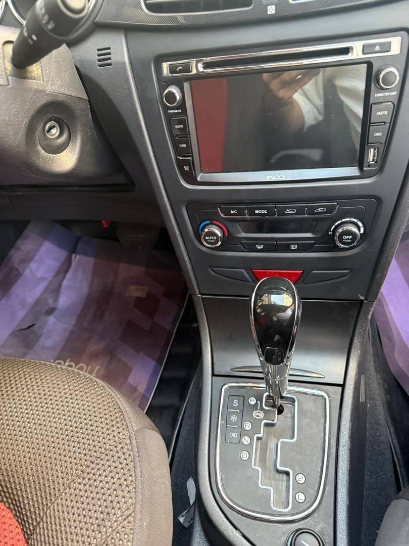دانگ فنگ H30 کراس اتوماتیک - 1397