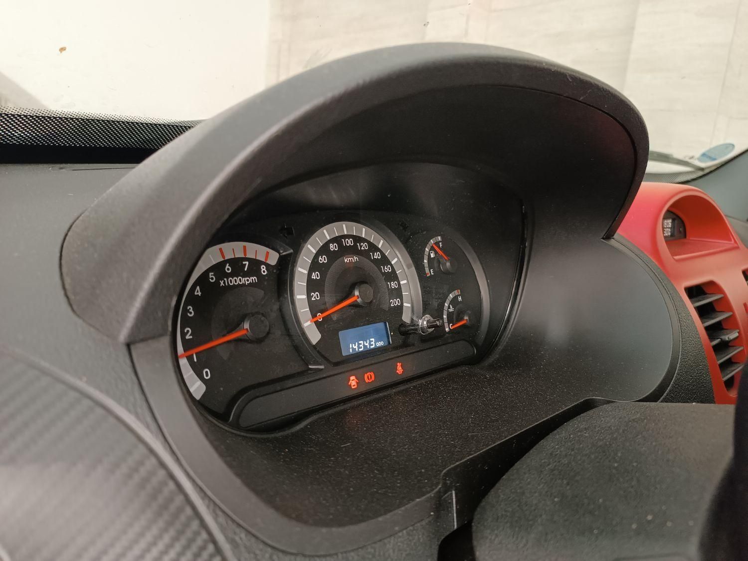 کوییک R دنده‌ای - 1402
